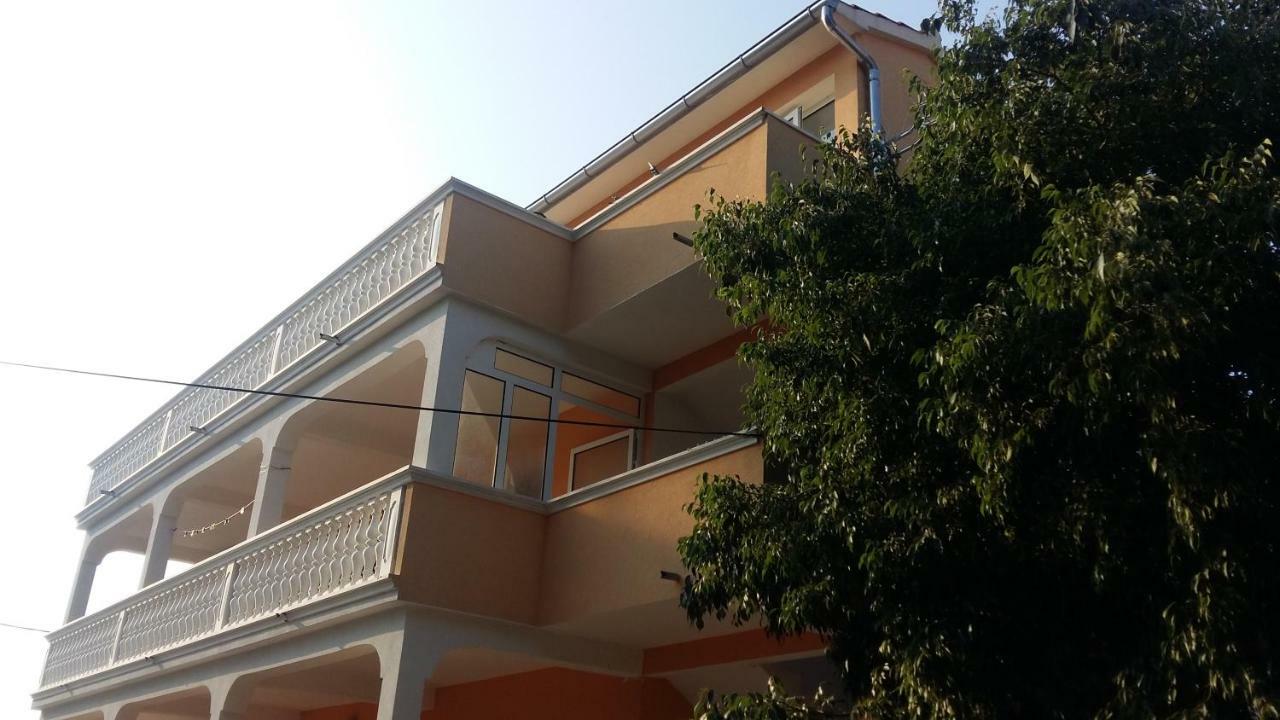 Apartment Ilina Vodice Eksteriør bilde