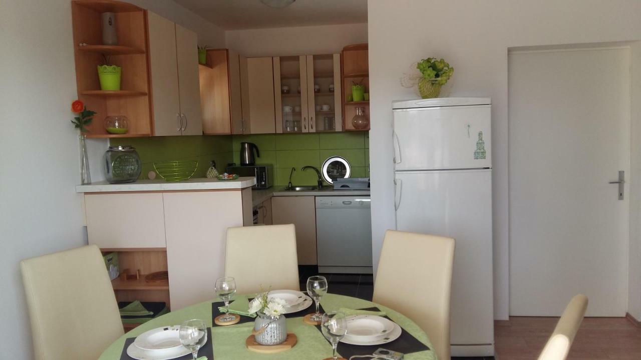 Apartment Ilina Vodice Eksteriør bilde