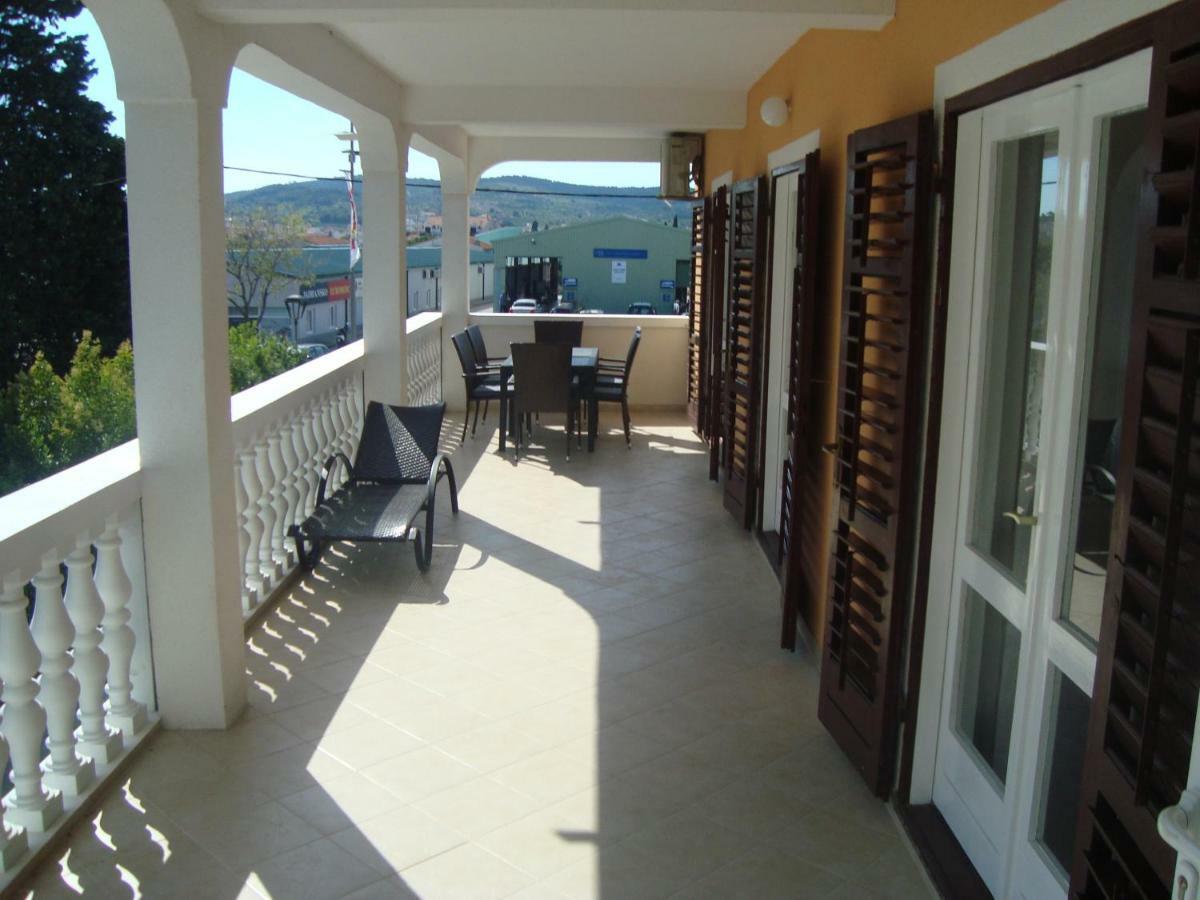 Apartment Ilina Vodice Eksteriør bilde