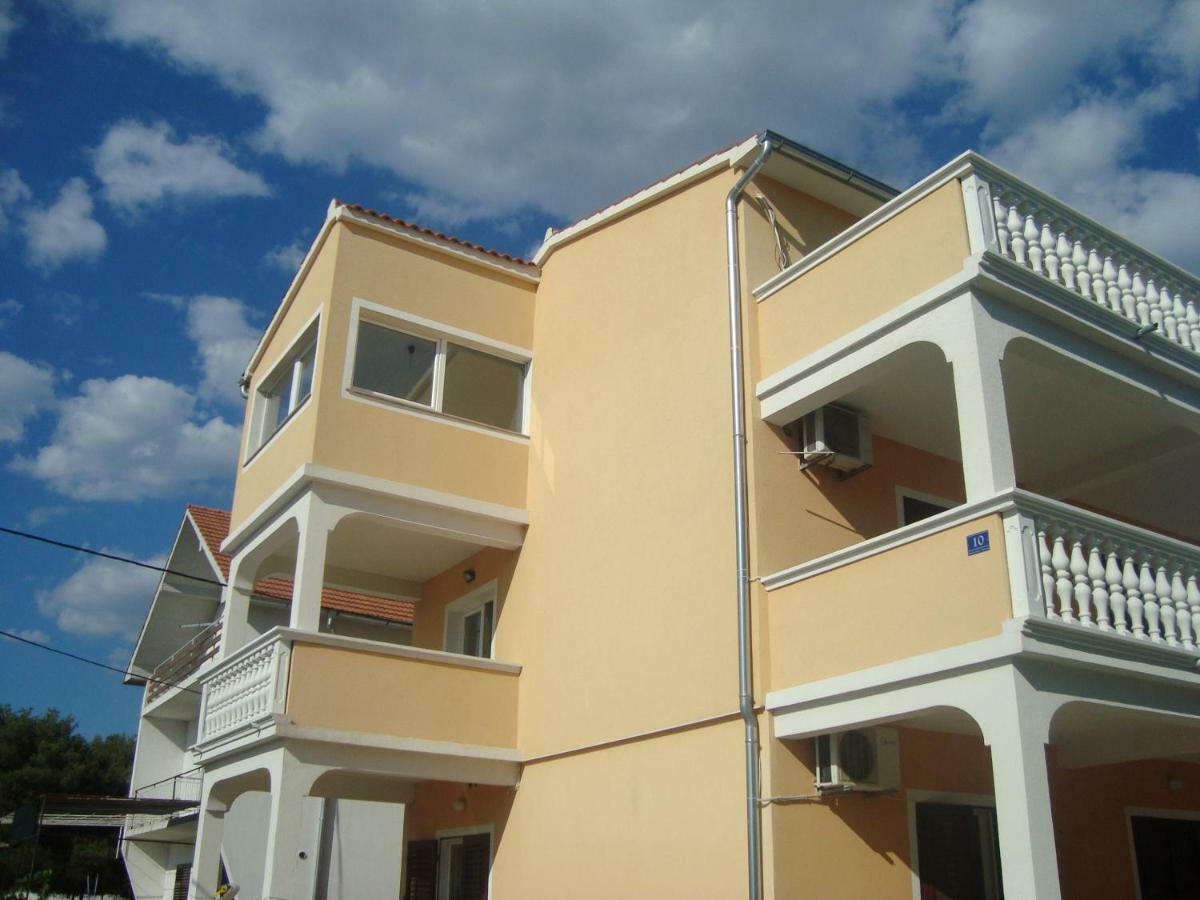 Apartment Ilina Vodice Eksteriør bilde